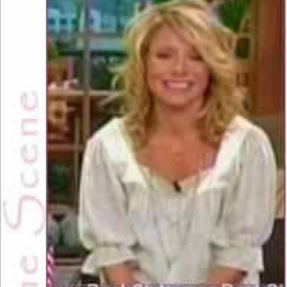 Kelly Ripa Top